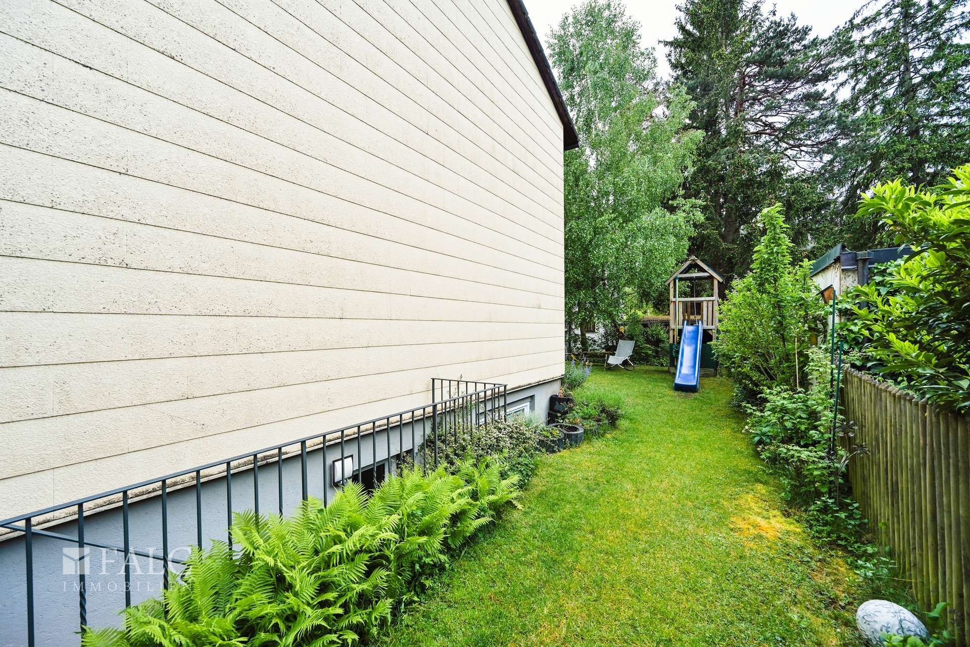 Garten Westseite